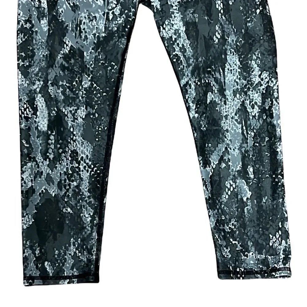 ALO Yoga Snakeskin Print Cropped Leggings Size S
